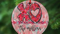 personalized xo Valentines ornaments for small tree, cute Valentines family name ornament 2027, hugs and kisses Valentines gifts for couple