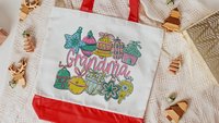 grandma tote bag for moms, grandma to be Christmas gifts for MIL, cute Christmas tote bags for grandma gifts from grandkids, grandma reveal