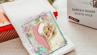 Dreaming of a pink Christmas towels