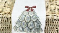 oyster shell Christmas wreath lumbar throw pillows for chairs winter designs, oyster Christmas decorative pillows for couch, beach Christmas