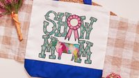 show mom cow tote bags for women, country girl gifts, farmers market bag, cow farmer Xmas gifts for farmers, Hereford cow gifts for cow