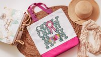 show mom pig tote bags for women, raising pigs country girl gifts, farmers market bag for sister, Berkshire pig gifts for pig lovers, Duroc