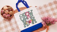 show mom pig tote bags for women, raising pigs country girl gifts, farmers market bag for sister, Berkshire pig gifts for pig lovers, Duroc
