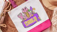 personalized Mardi Gras alligator tote bag for boys, Louisiana gator gifts for kids, carnival parade bag with name, king cake baker merch