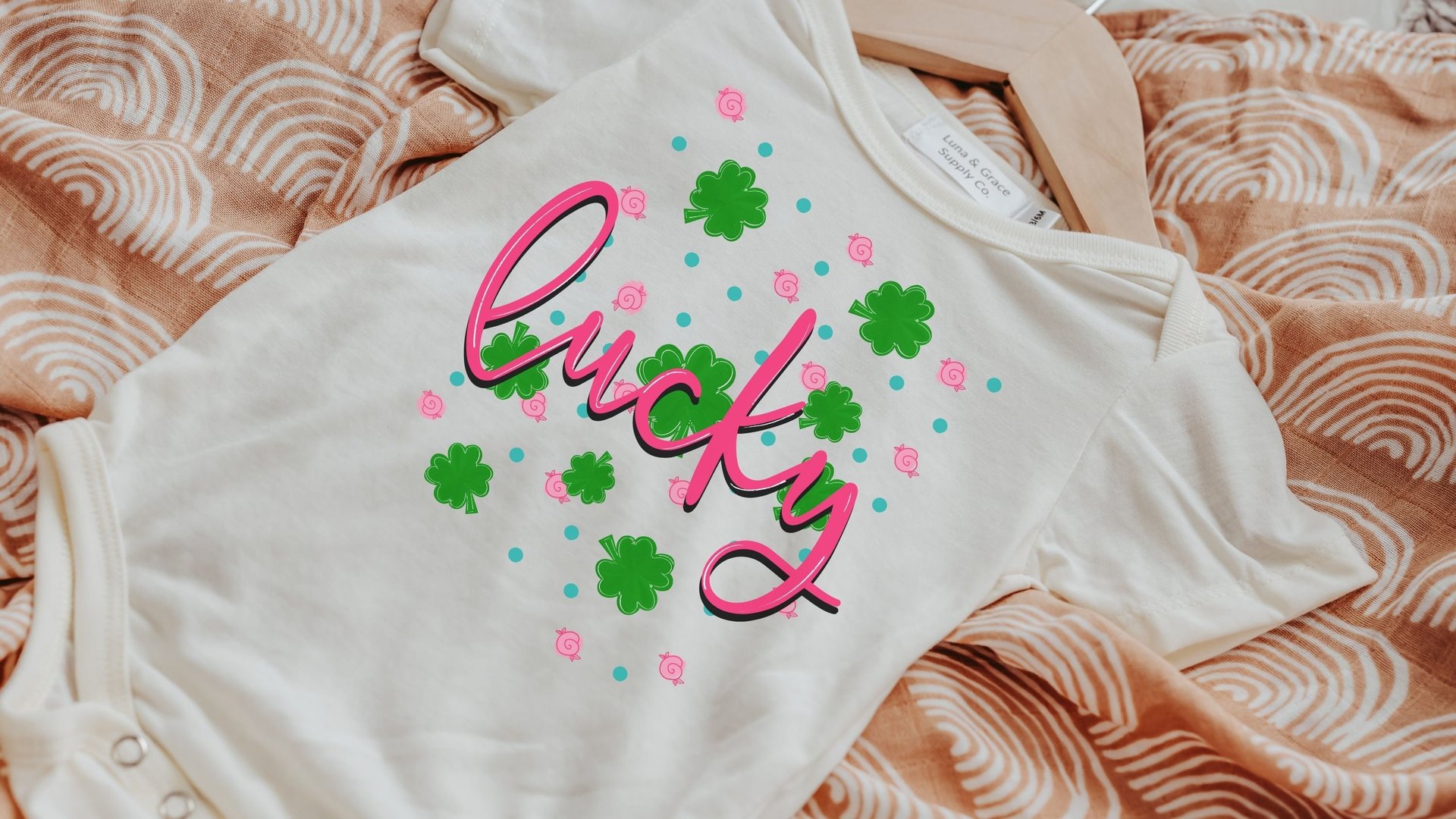 lucky st patricks day outfit for baby, baby girl shamrock outfit for kids, st pattys day coming home outfit baby girl, cute baby girl gifts
