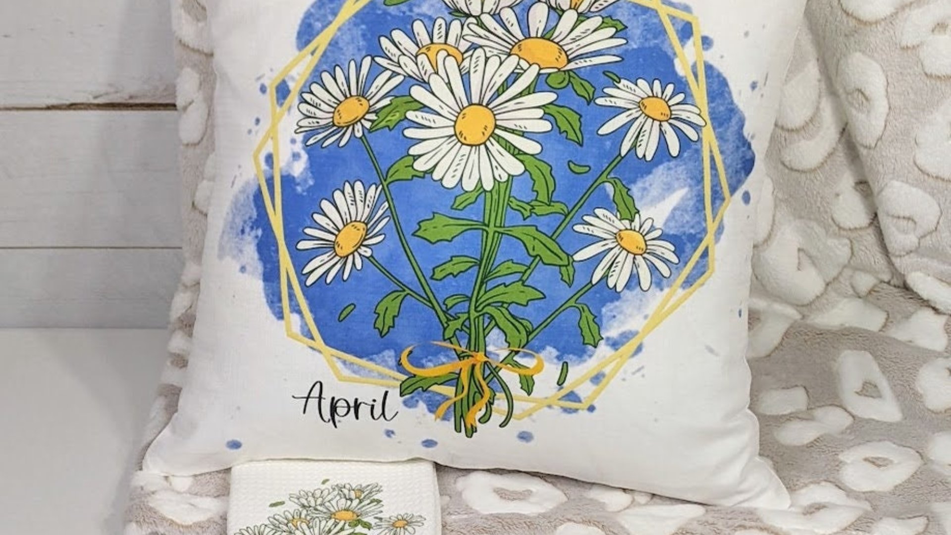 custom April birth flower throw pillow for sofa, daisy kitchen towel, April birthday gifts for her, botanical throw pillow covers 18x18