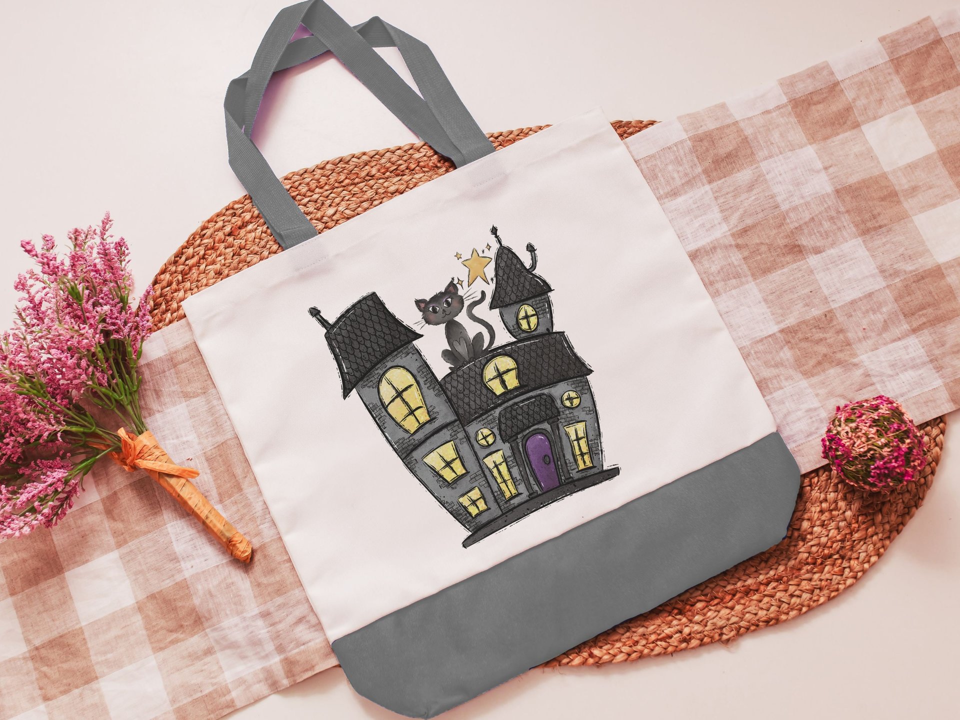 Haunted house Halloween tote bag
