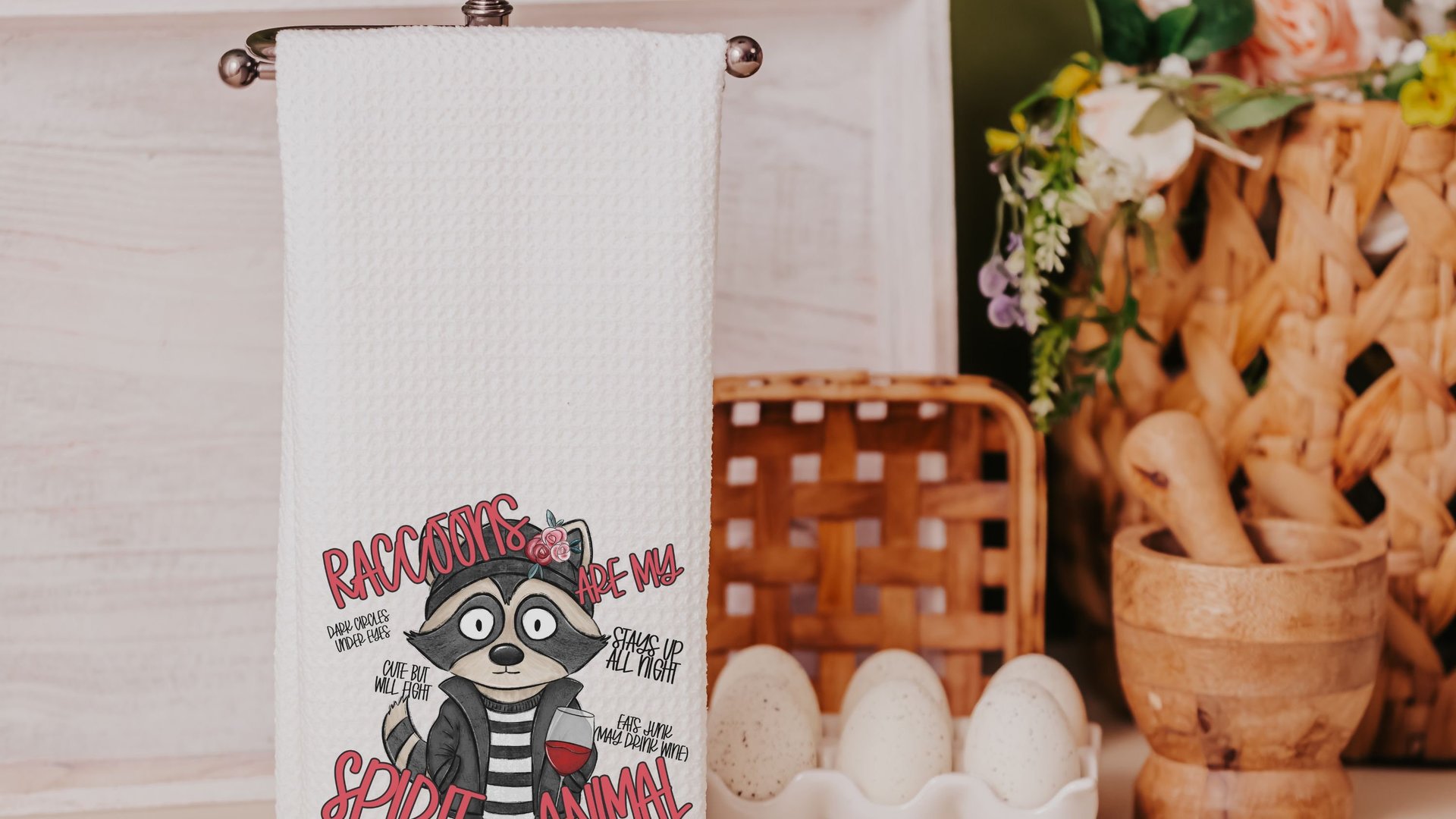 spirit animal funny kitchen towels for women, sarcastic gifts for her, raccoon kitchen hand towels for bathroom, raccoon gifts, sassy