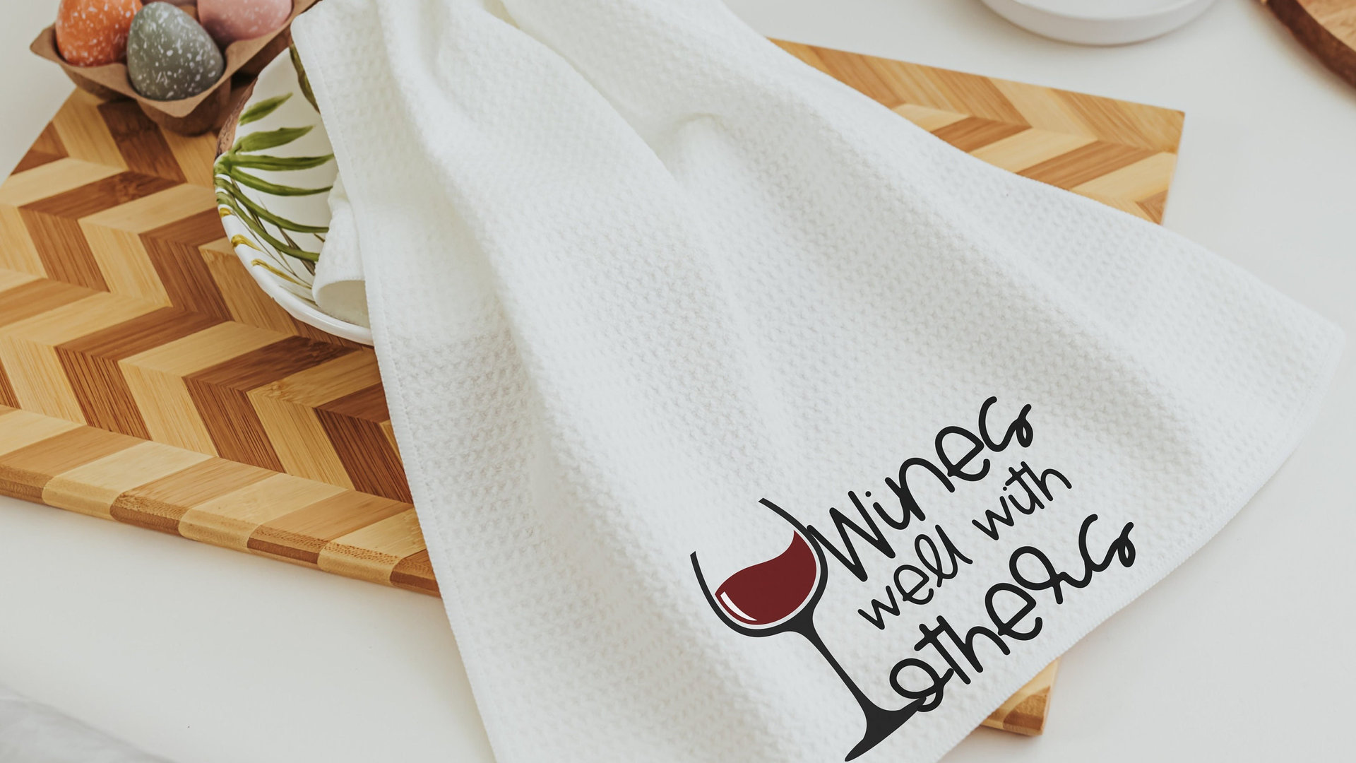 drinks well with others funny kitchen towels for Mom, wine kitchen decor, wine lover Mothers day gift for mother in law, Mothering Sunday
