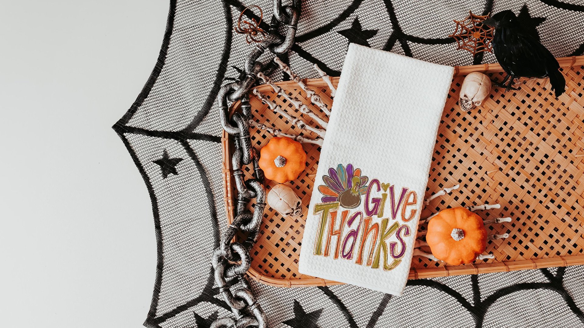 Give thanks Thanksgiving kitchen towels 