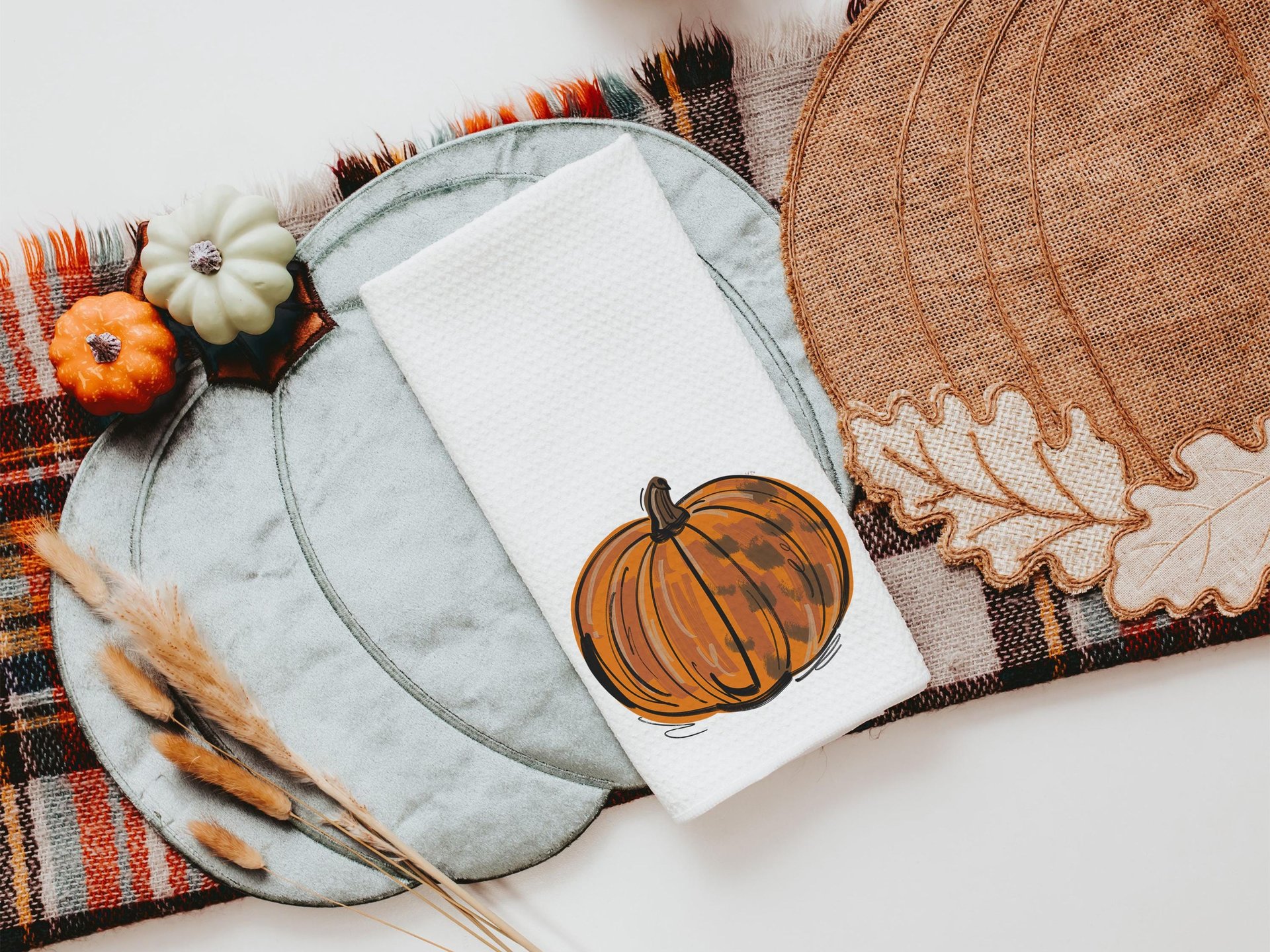 orange pumpkin hand towels for autumn, Thanksgiving pumpkin kitchen towels for fall, Friendsgiving gifts for girlfriends, primitive kitchen