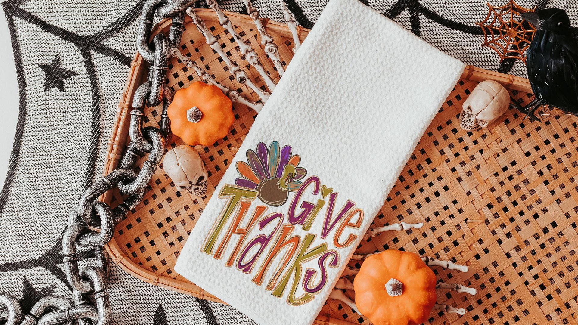 Give thanks Thanksgiving kitchen towels 