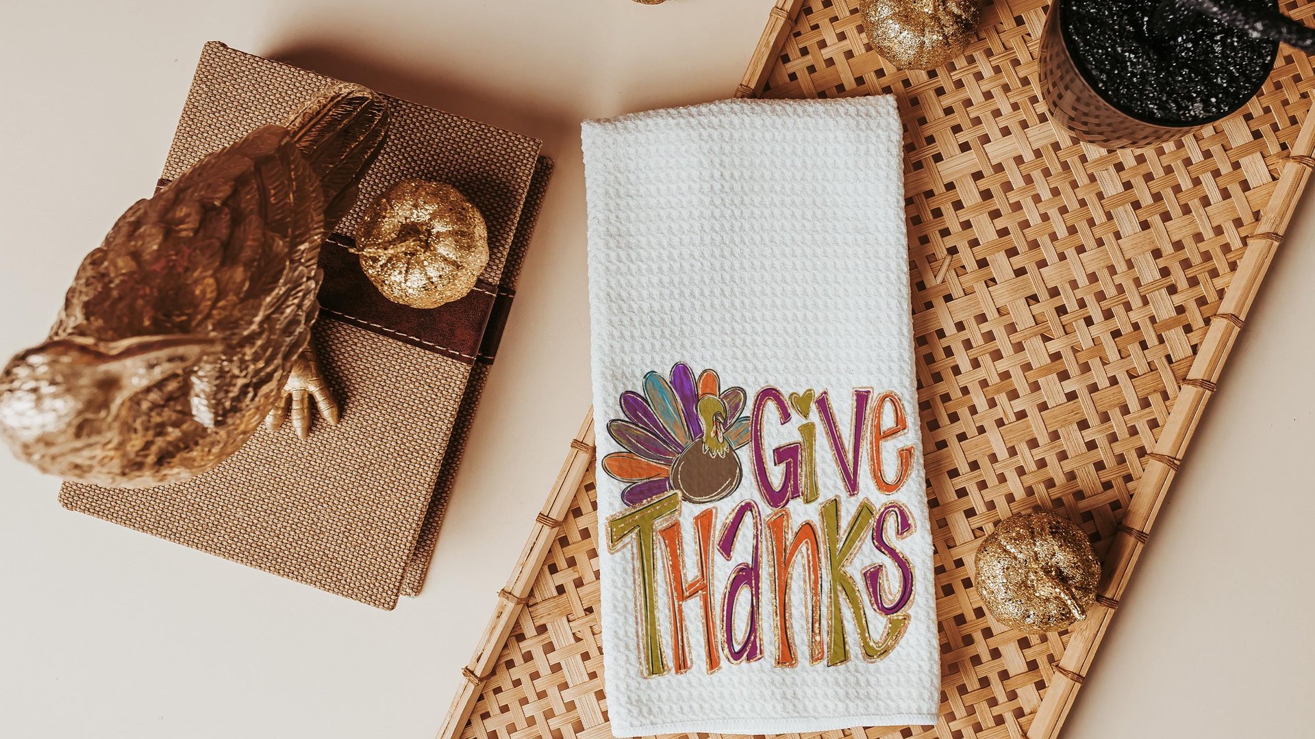 Give thanks Thanksgiving kitchen towels 