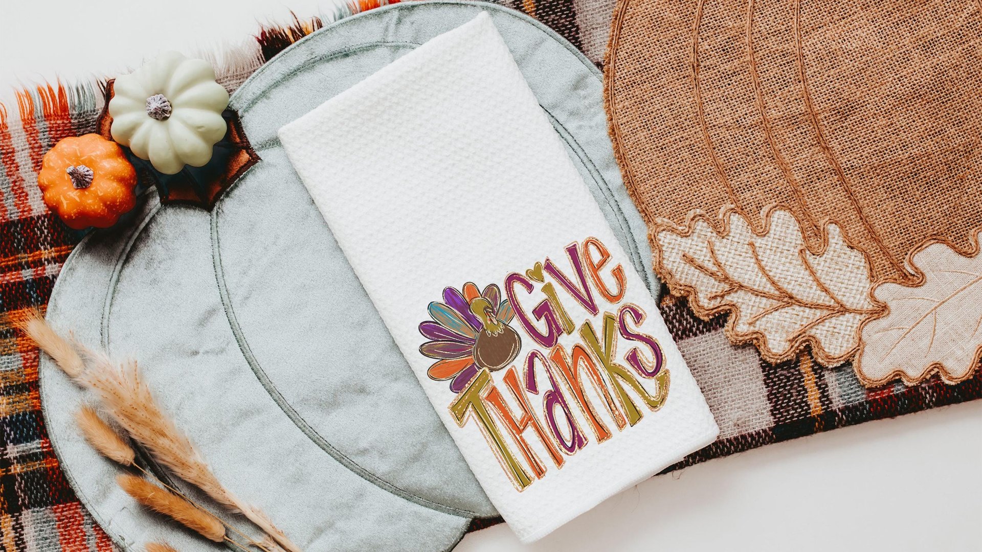 Give thanks Thanksgiving kitchen towels 