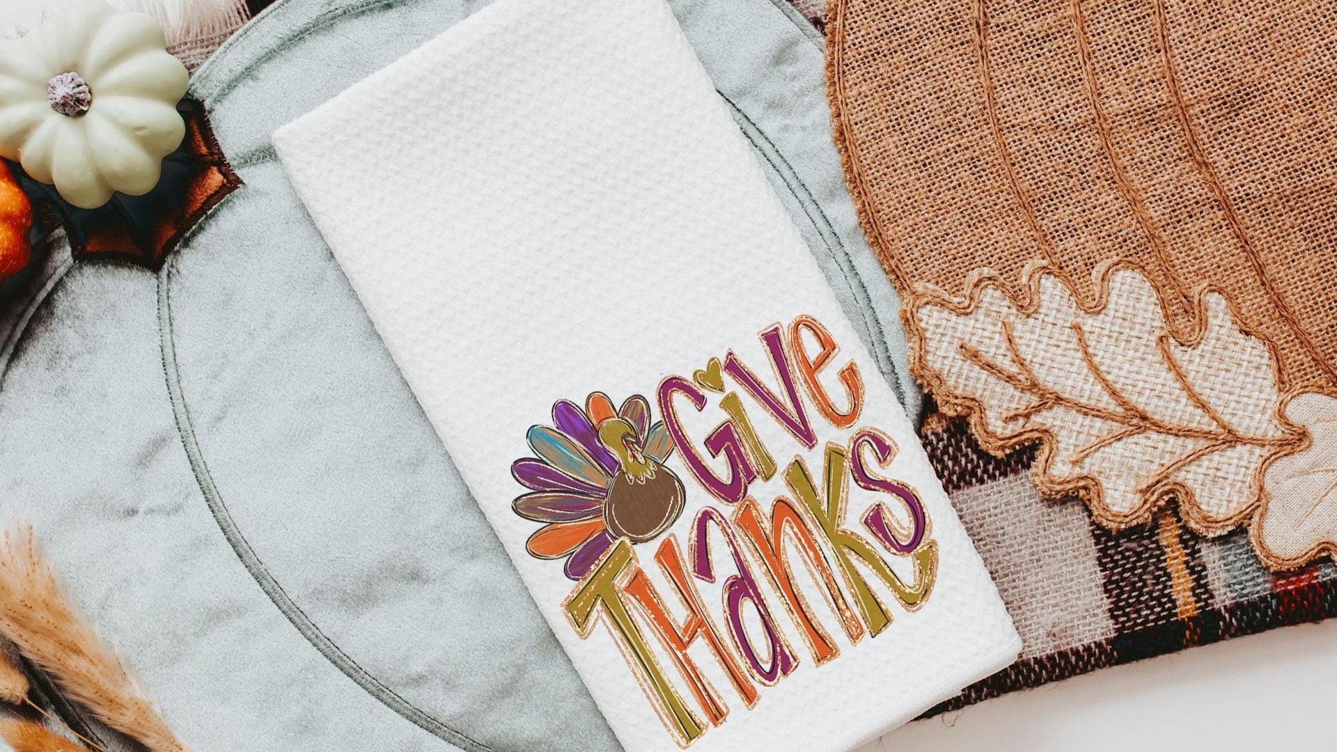 Give thanks Thanksgiving kitchen towels 