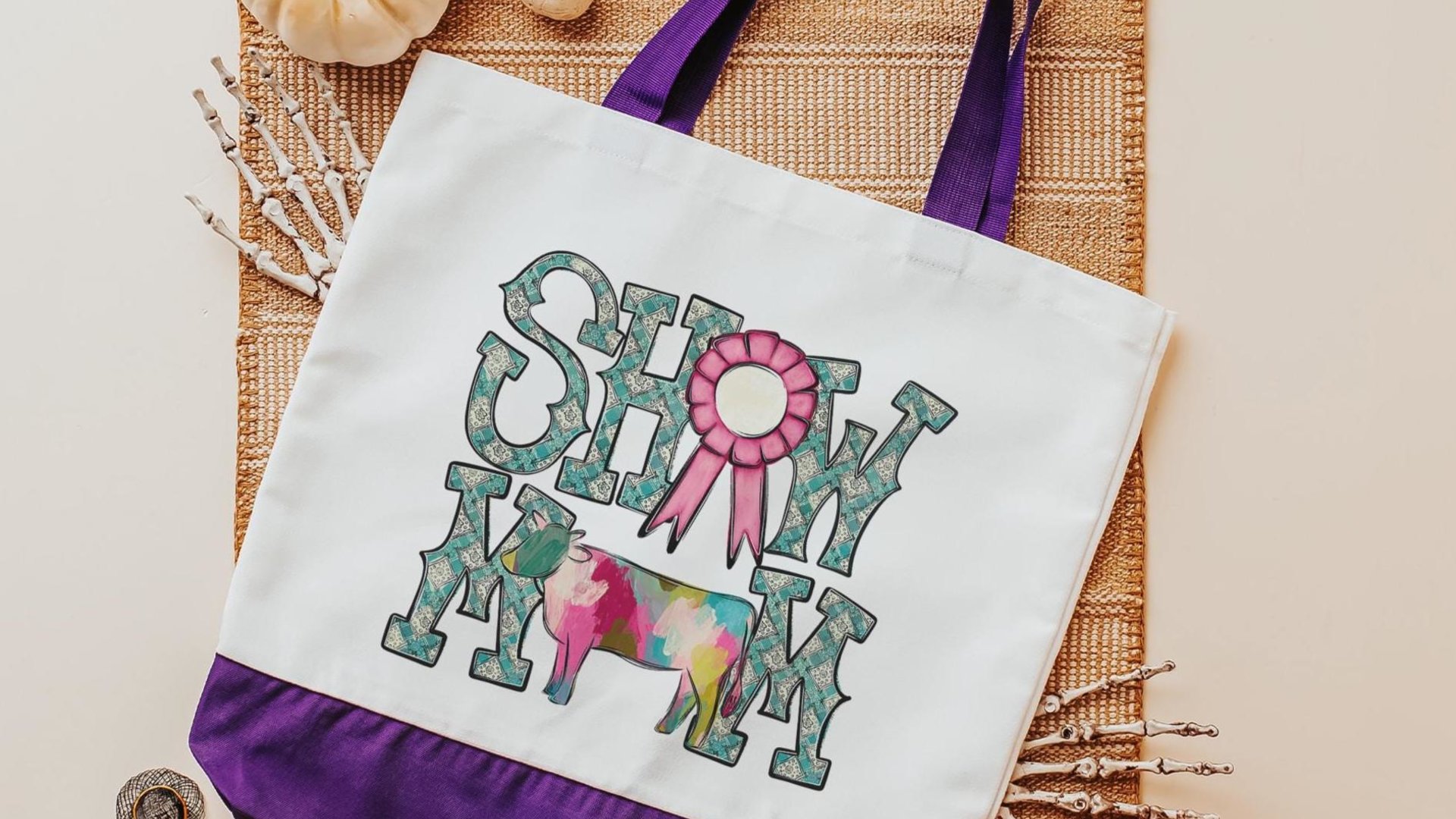 show mom cow tote bags for women, country girl gifts, farmers market bag, cow farmer Xmas gifts for farmers, Hereford cow gifts for cow