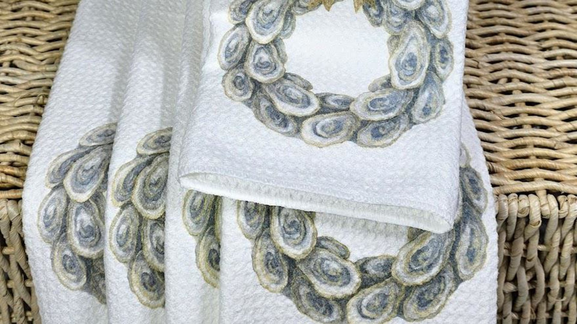 oyster shell wreath throw pillows for couch coastal decor for home, best gifts for her, summer pillow covers indoor porch decor, beachy gift