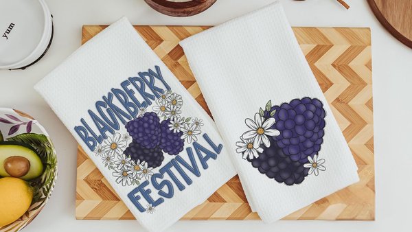 blackberry festival kitchen towels, fruit kitchen decor, blackberry gifts, summer kitchen accessories, cute hand towels bathroom set, powder