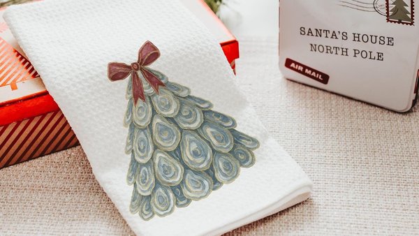 oyster shell Christmas tree tea towels, oyster Christmas gifts for Mom, nautical Christmas decorations for gifts, coastal home accents, best