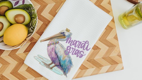 watercolor pelican Mardi Gras kitchen towels for daughter, Fat Tuesday decor, unique household gifts for wife, pelican decor, Louisiana