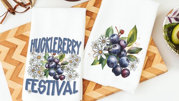 berry kitchen towel for summer, fruit kitchen decor, huckleberry gift set, huckleberry decor, cottagecore hand towel, bilberry blueberries